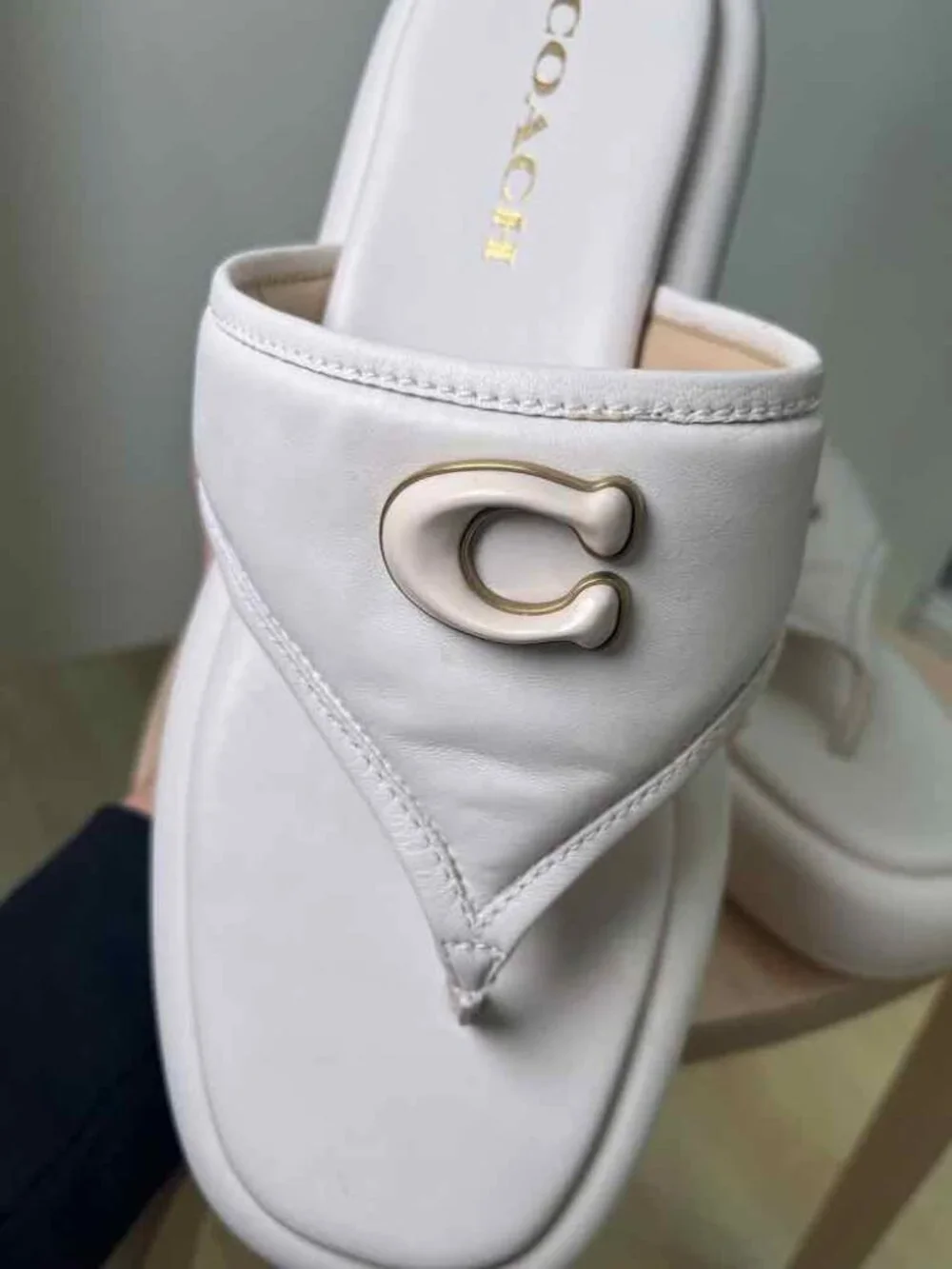 Coach White Size 9 Shoes